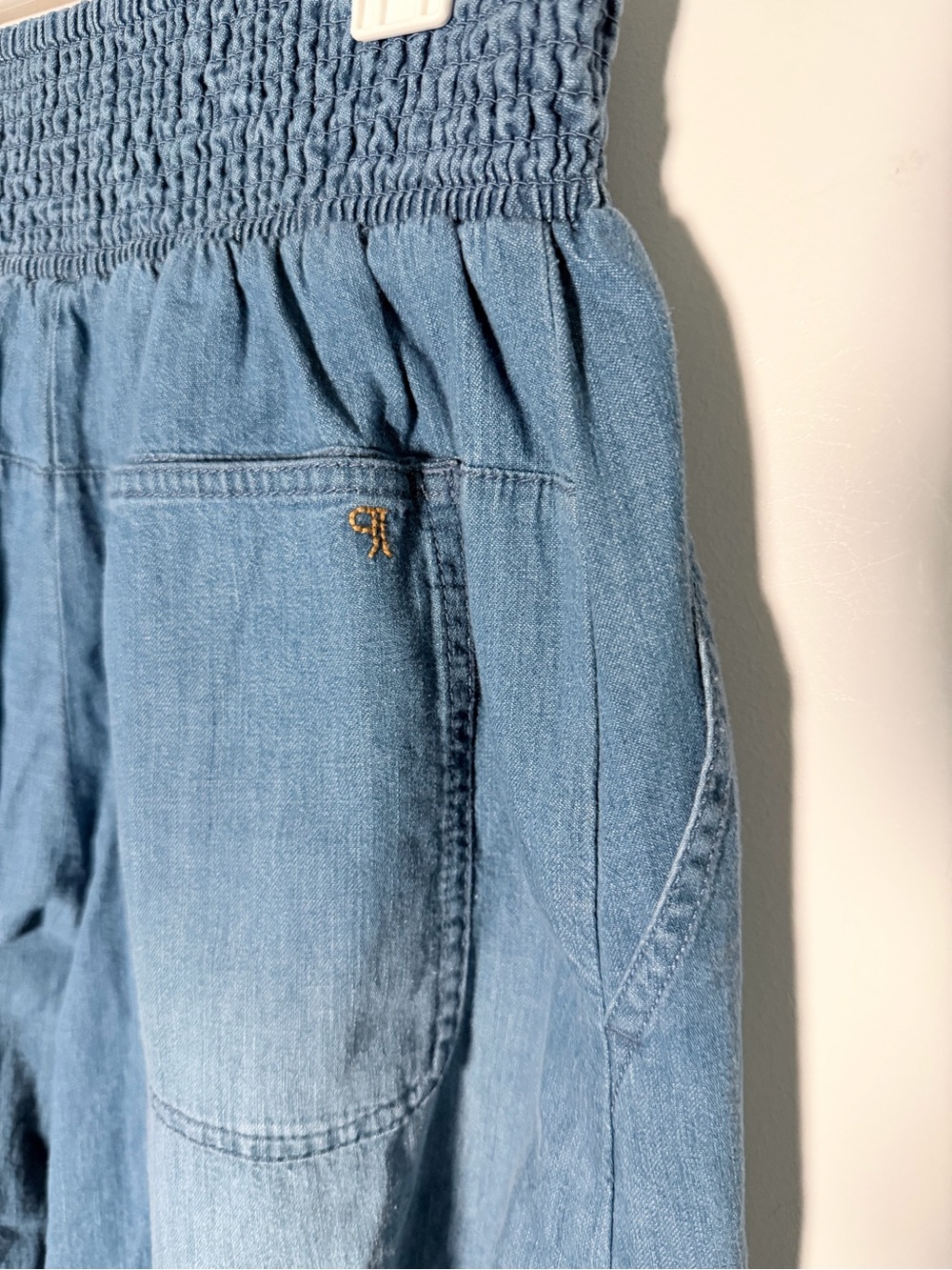 Pilcro Reese Wide-Leg Pull-On Jeans Sold Out Online Medium NWT - Picture 8 of 11